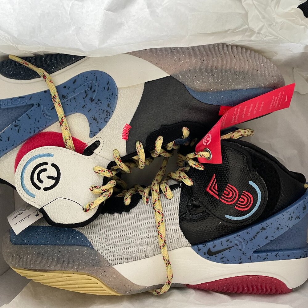 Brand New Nike Air Deldon